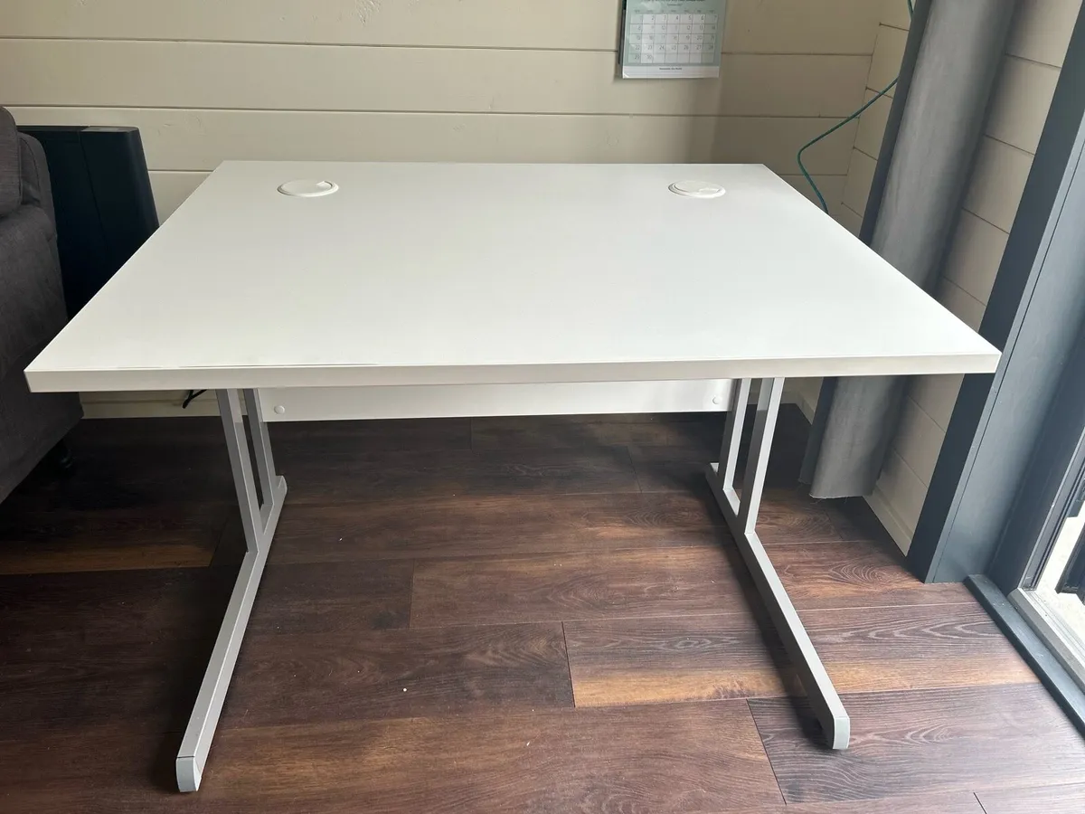 Desk - Image 2