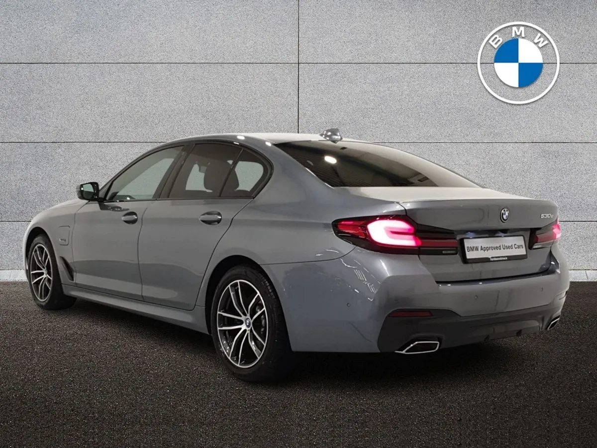 BMW 5 Series 530e M Sport Saloon - Image 3