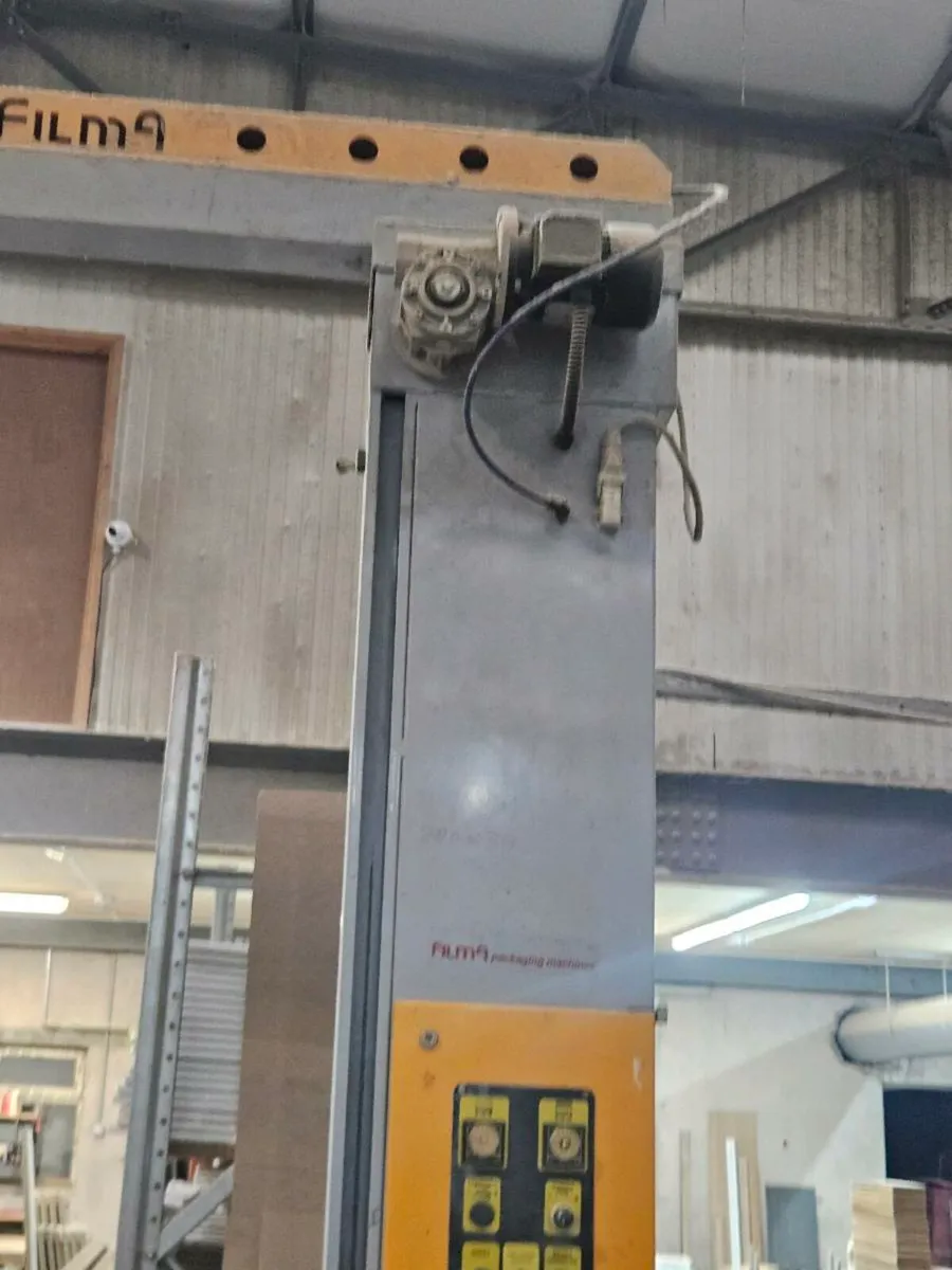 Pallet wrapping machine - Image 2