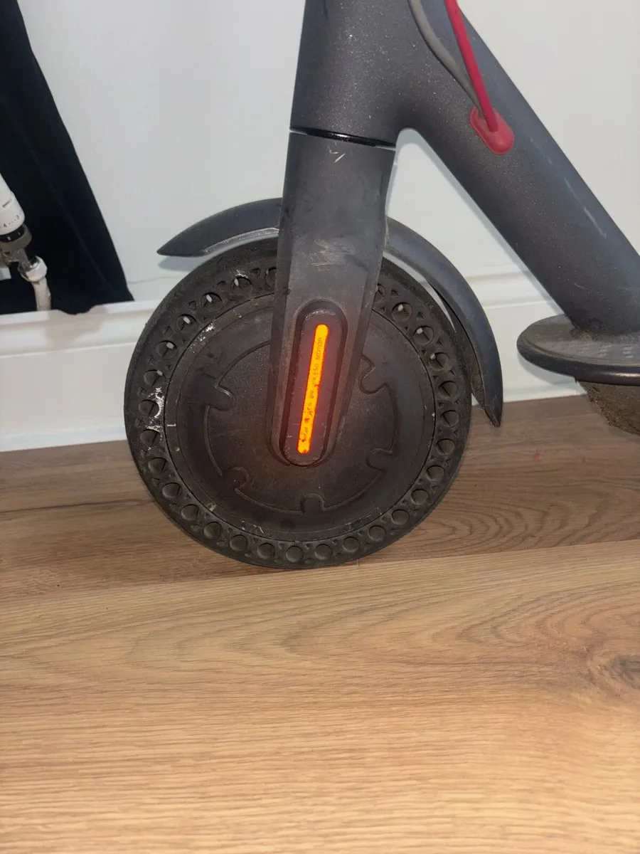 Electric scooter - Image 4