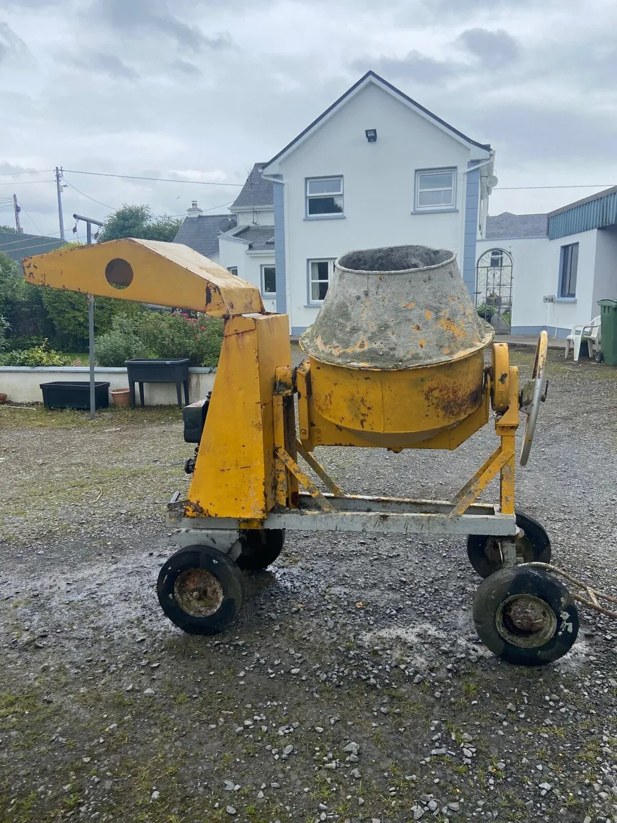 Cement Mixer Diesel - Image 1