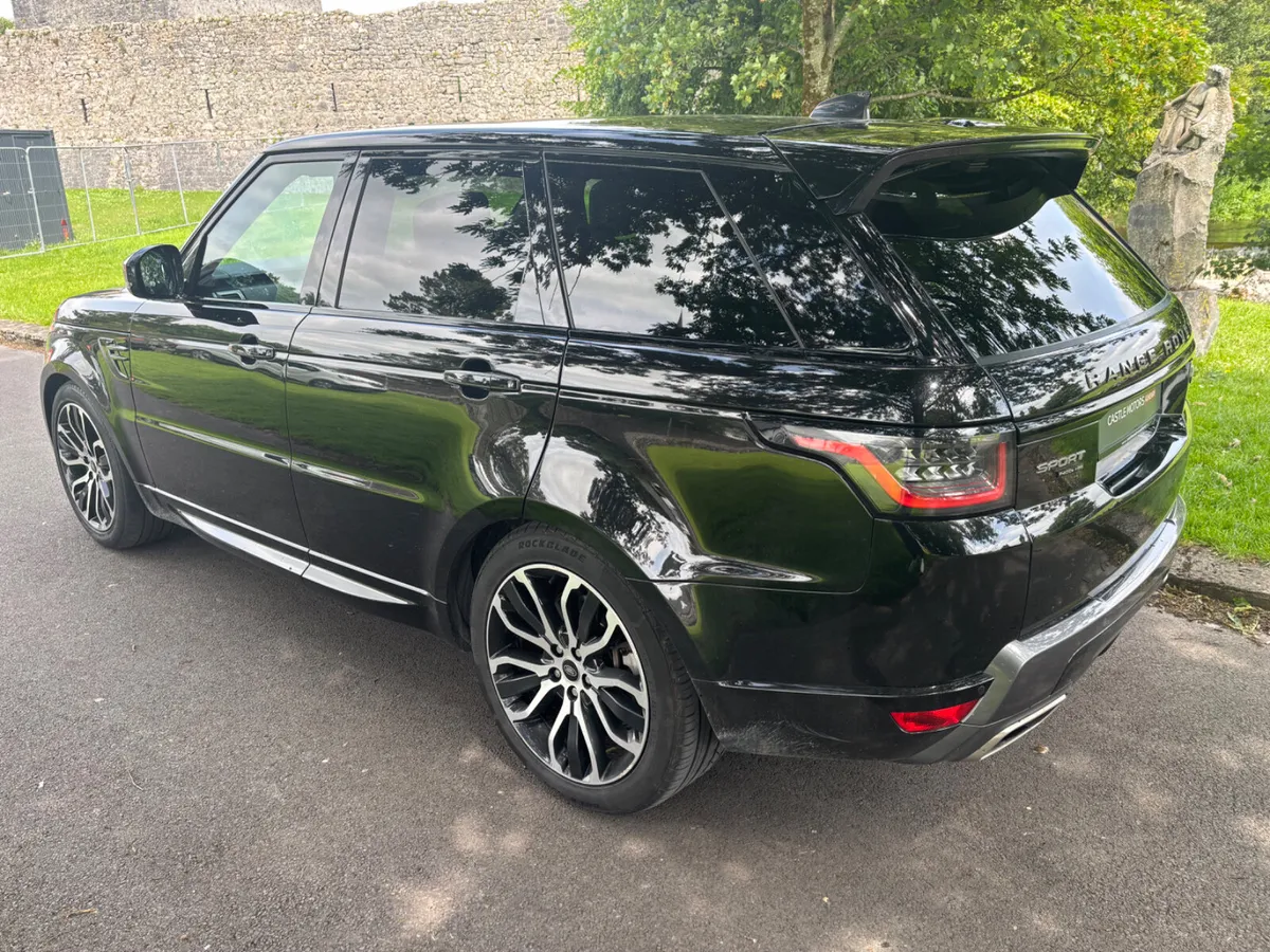 Land Rover Range Rover Sport 2022 Silver Edition - Image 2