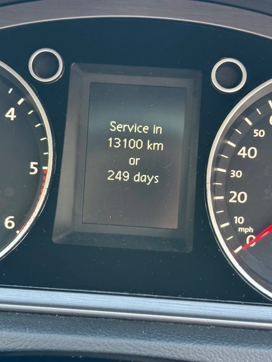 Volkswagen Passat 2011 - Image 3