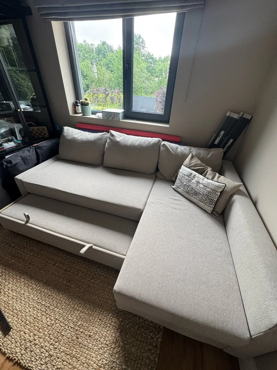 Corner 3 seater couch / sofa-bed firm with storage - Image 2