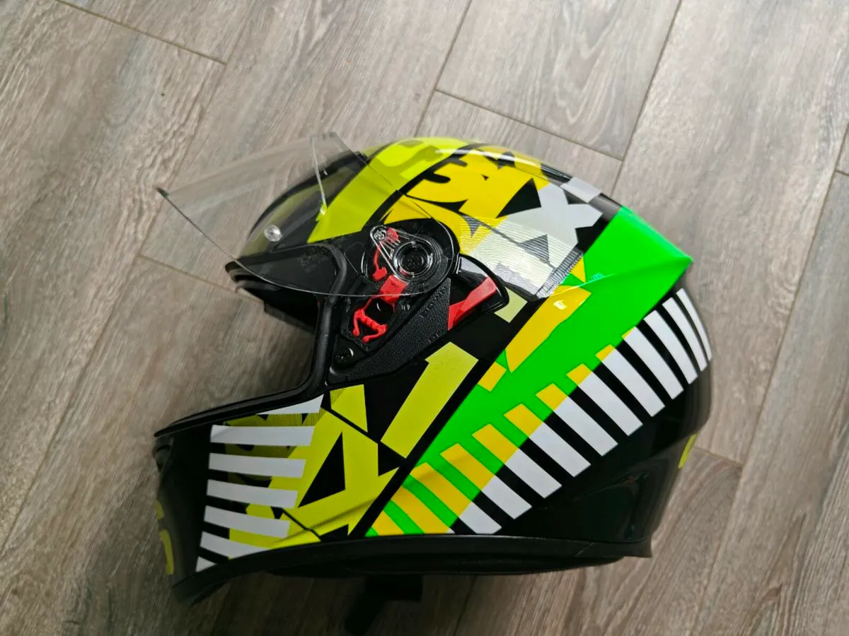 VR 46 agv motorcycle helmet - Image 3