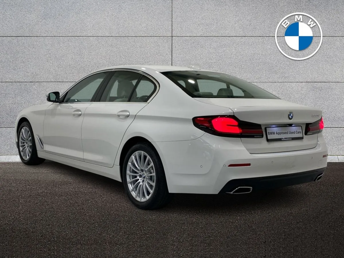 BMW 5 Series 520d SE Saloon - Image 3