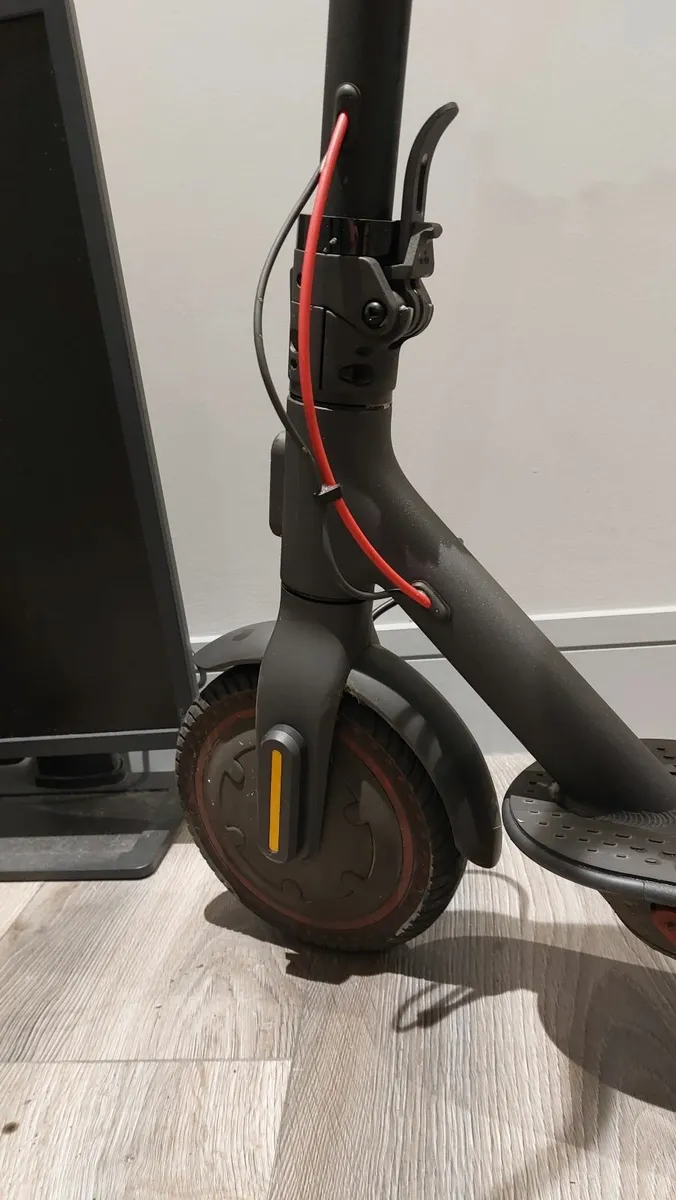 Xiaomi M365 Pro 2 e-Scooter - Image 3