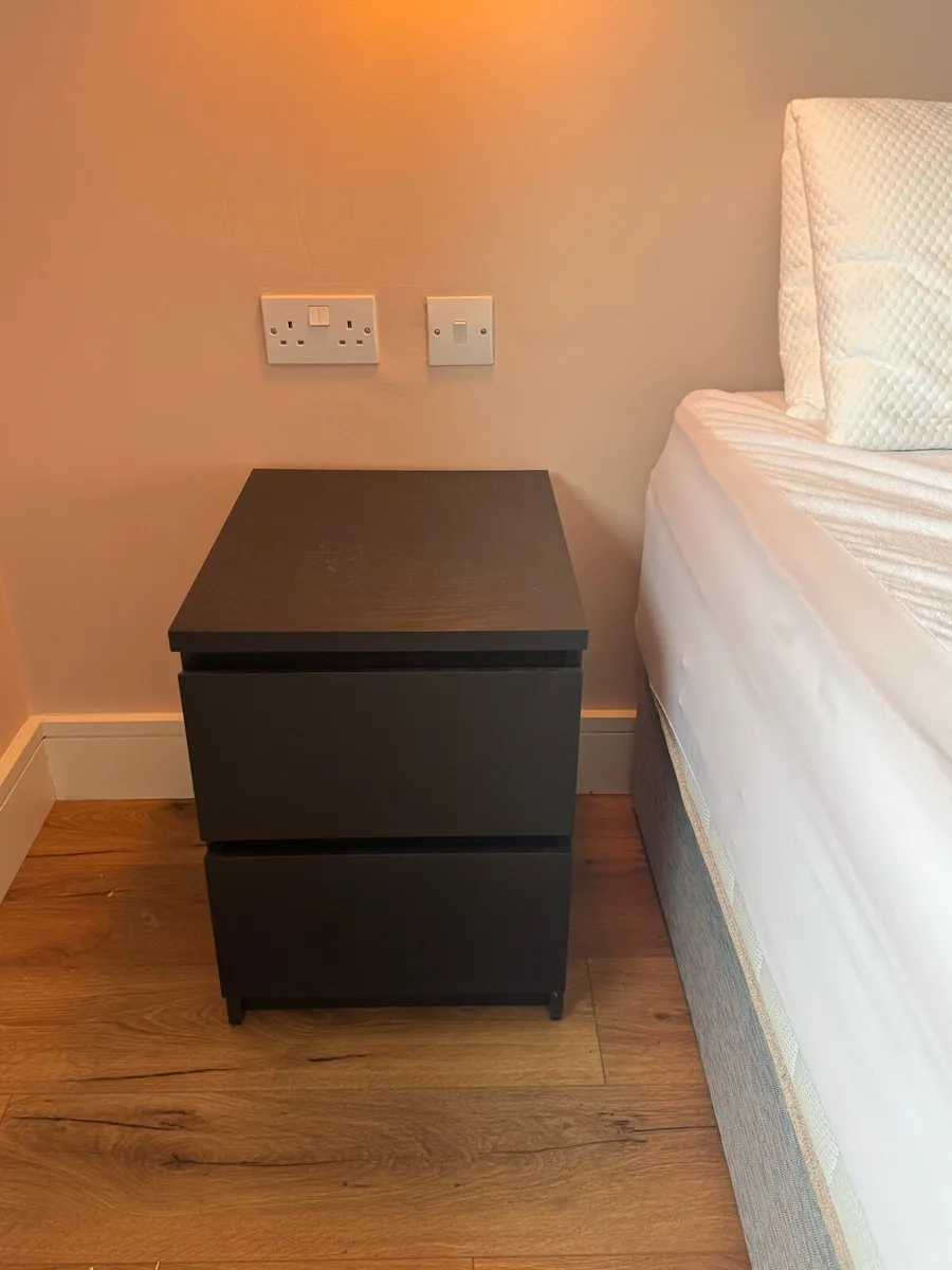 King size bedroom set - Image 2