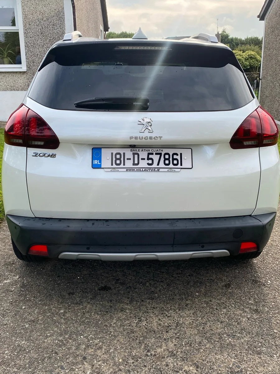 Peugeot 2008 - Image 2