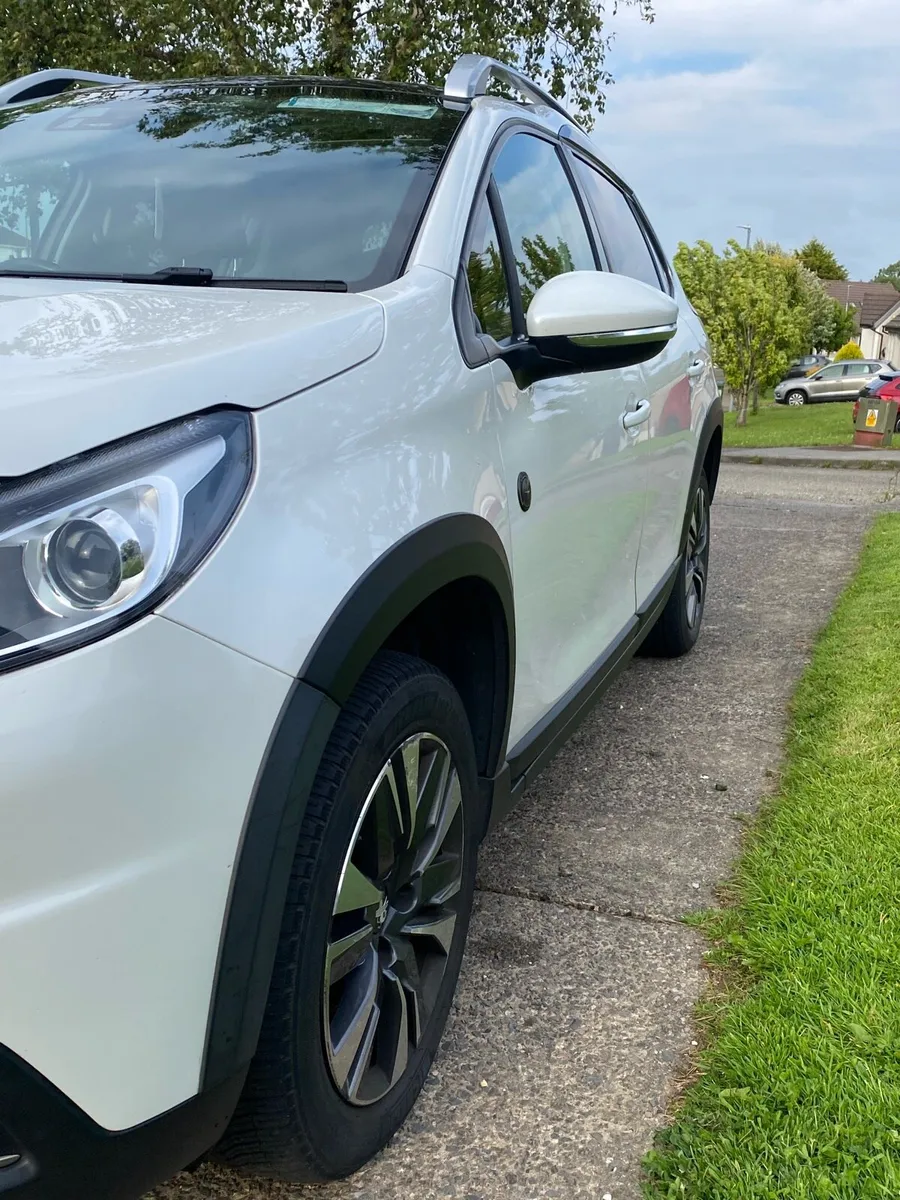 Peugeot 2008 - Image 3