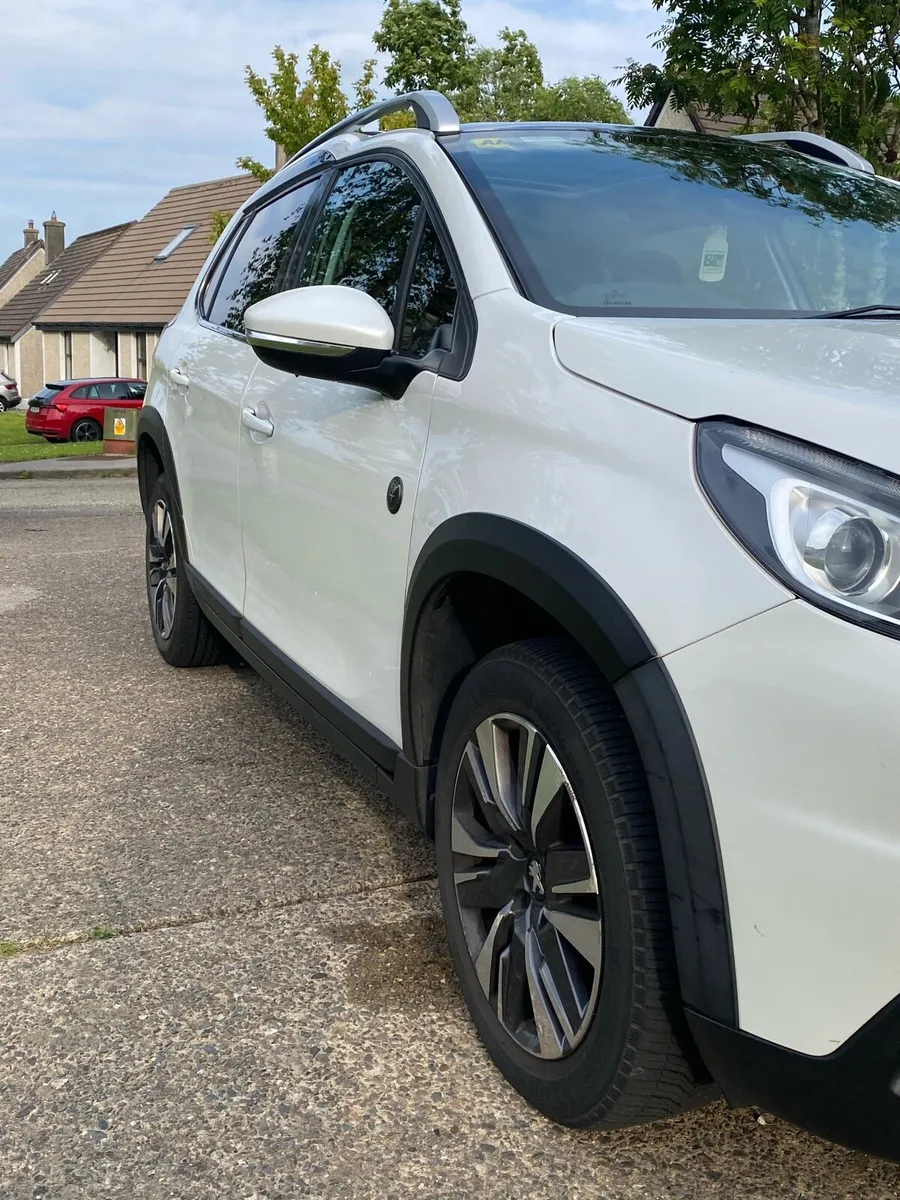Peugeot 2008 - Image 4