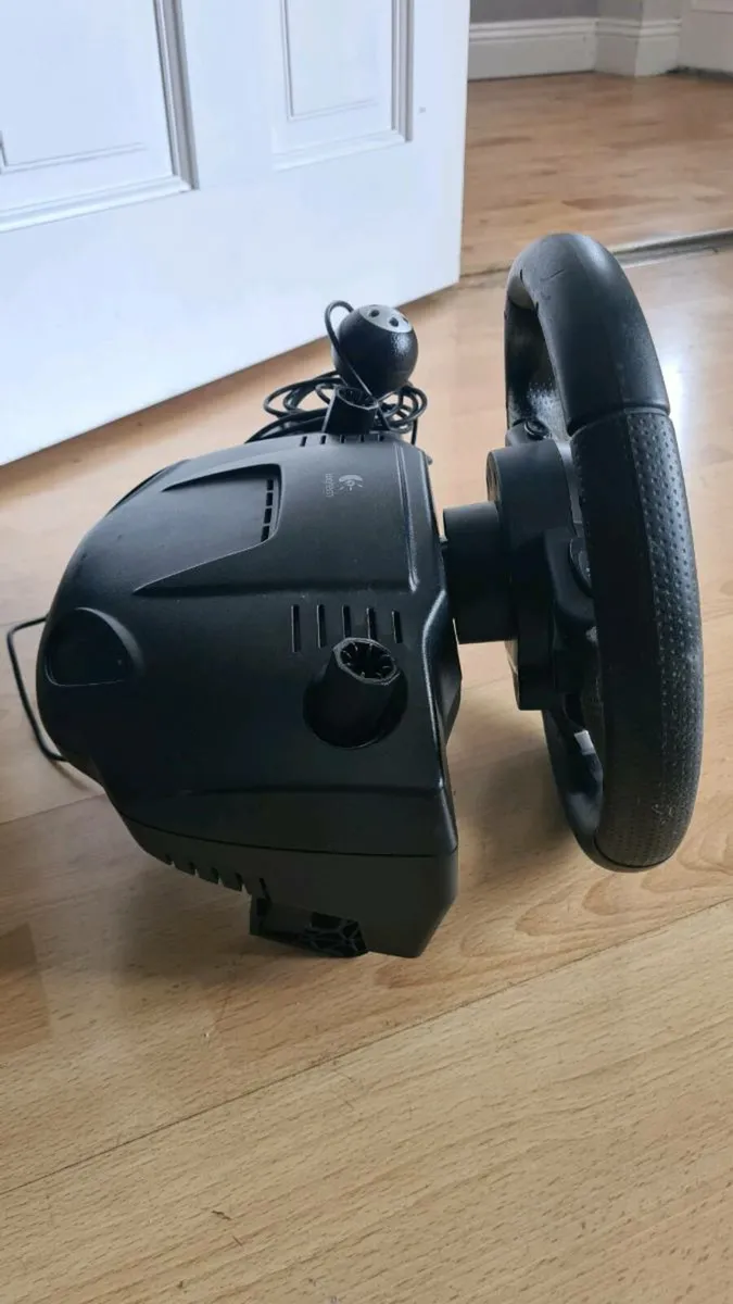 Logitech Driving Force GT Wheel and Pedals - Image 2