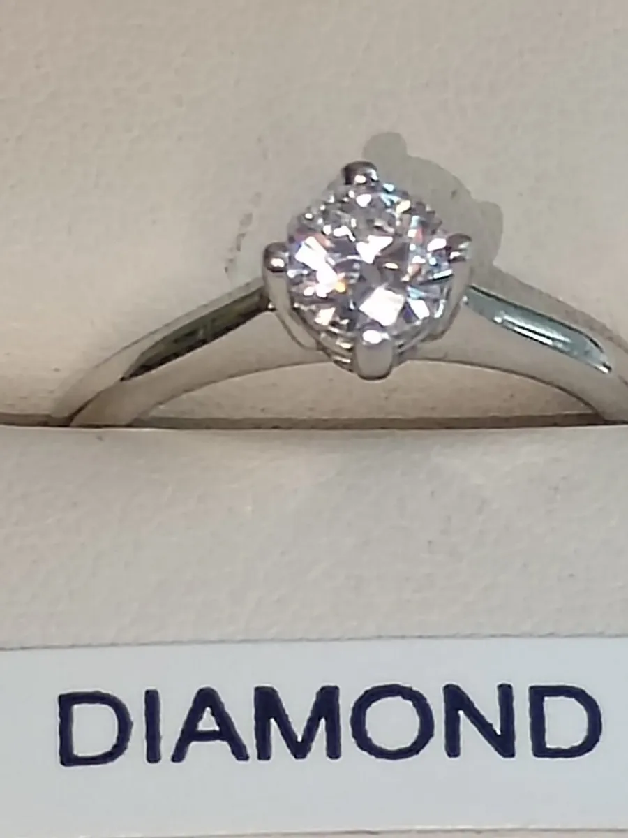 Diamond Ring - Image 1