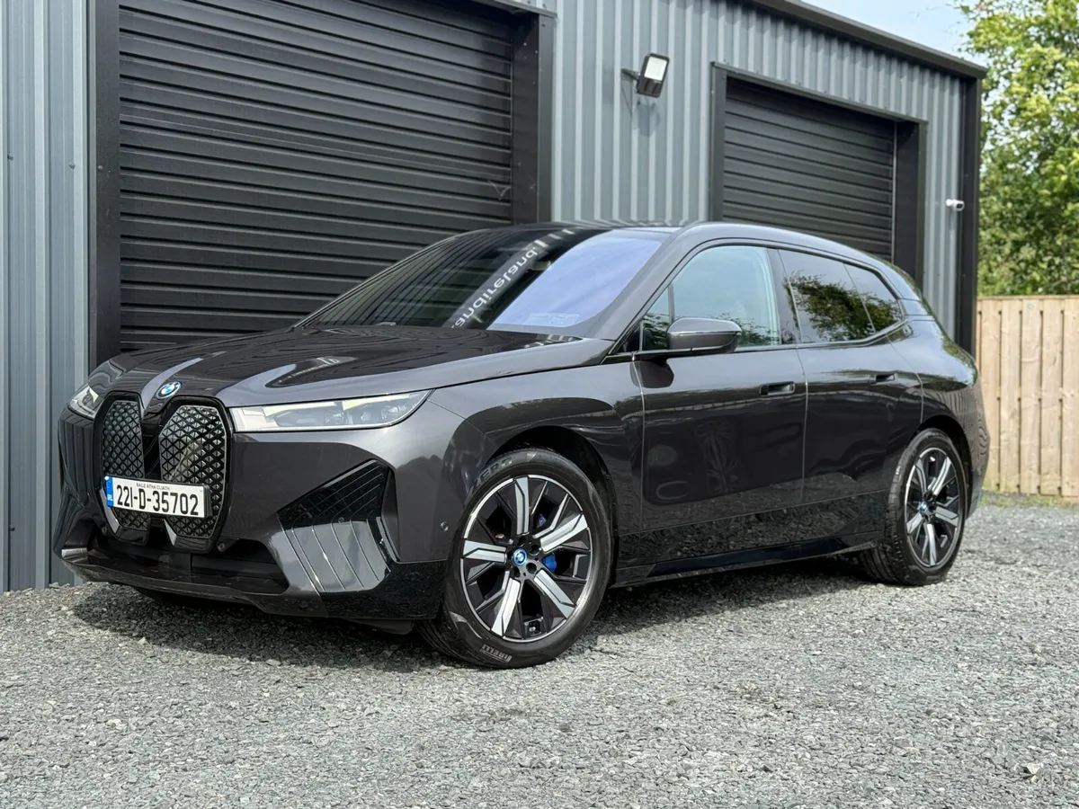 BMW IX M-SPORT 40E XDRIVE - Image 1