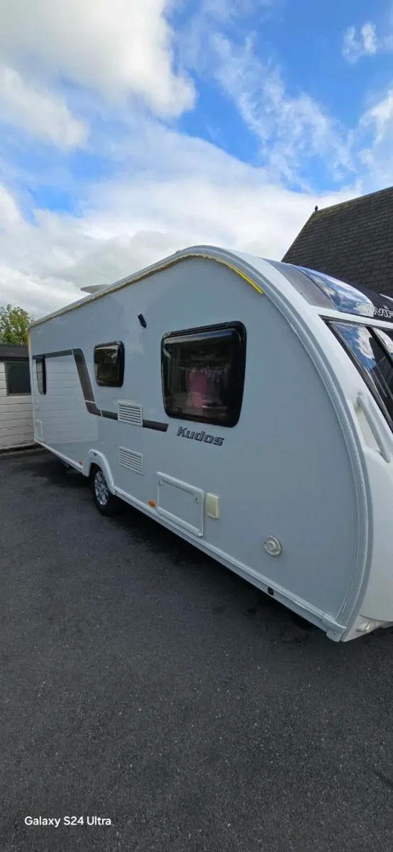 Caravan - Image 1