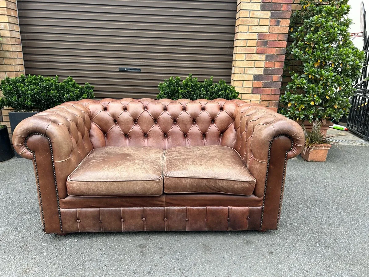 Real leather two seater chesterfield sofa - Image 2