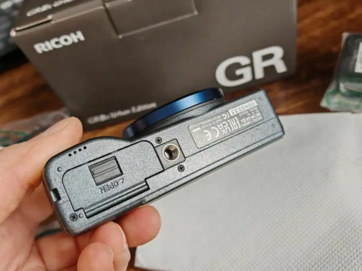Ricoh GR IIIx Urban Edition - Image 2
