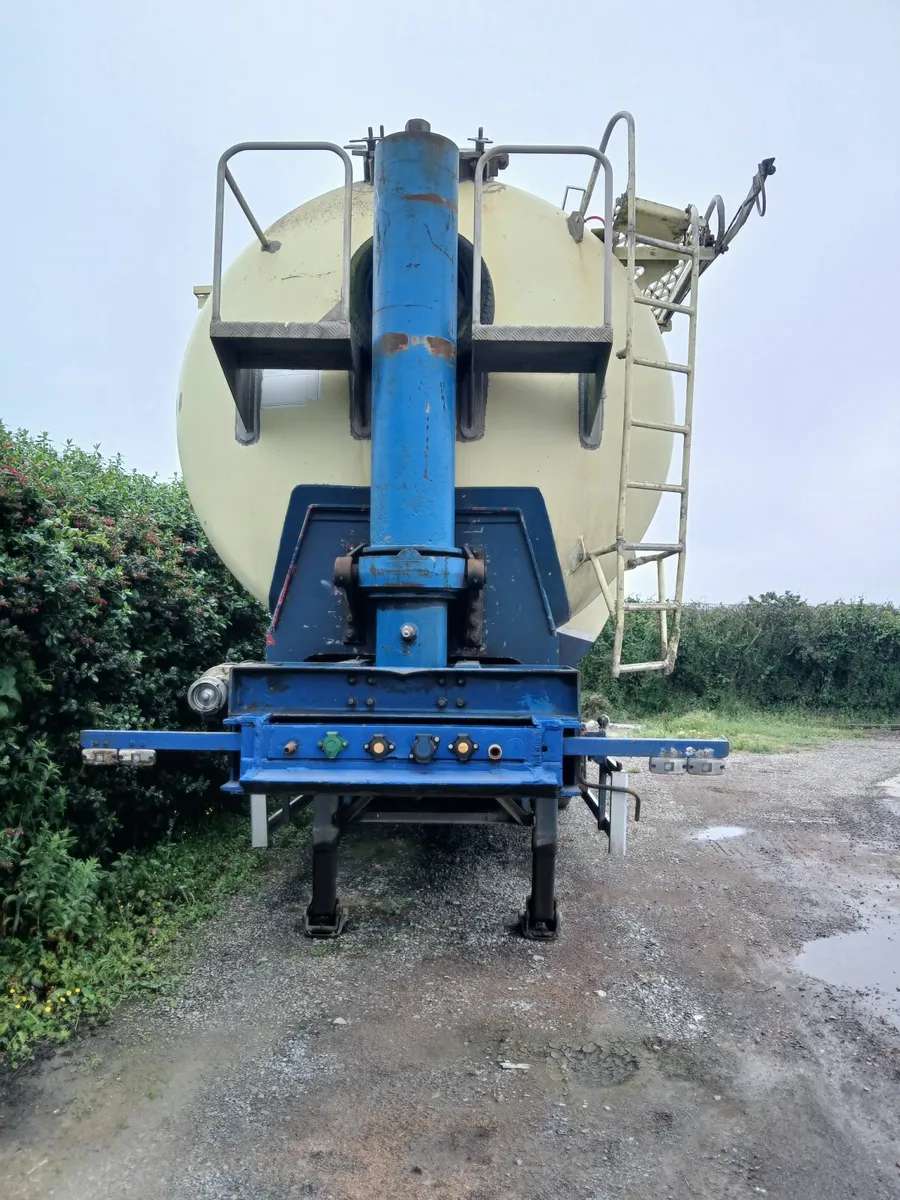 Silo Tanker - Image 2