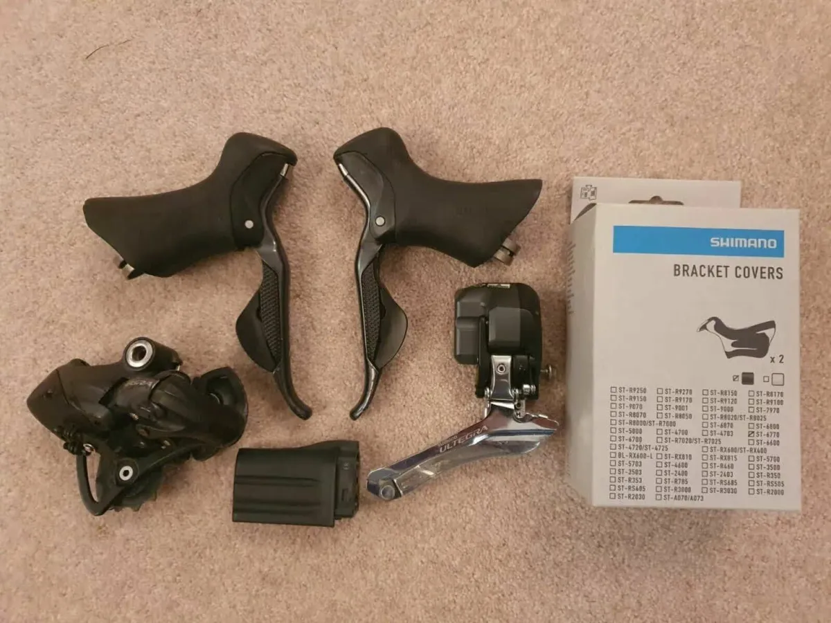 Ultegra 6770 Di2 Mini Groupset - Image 1