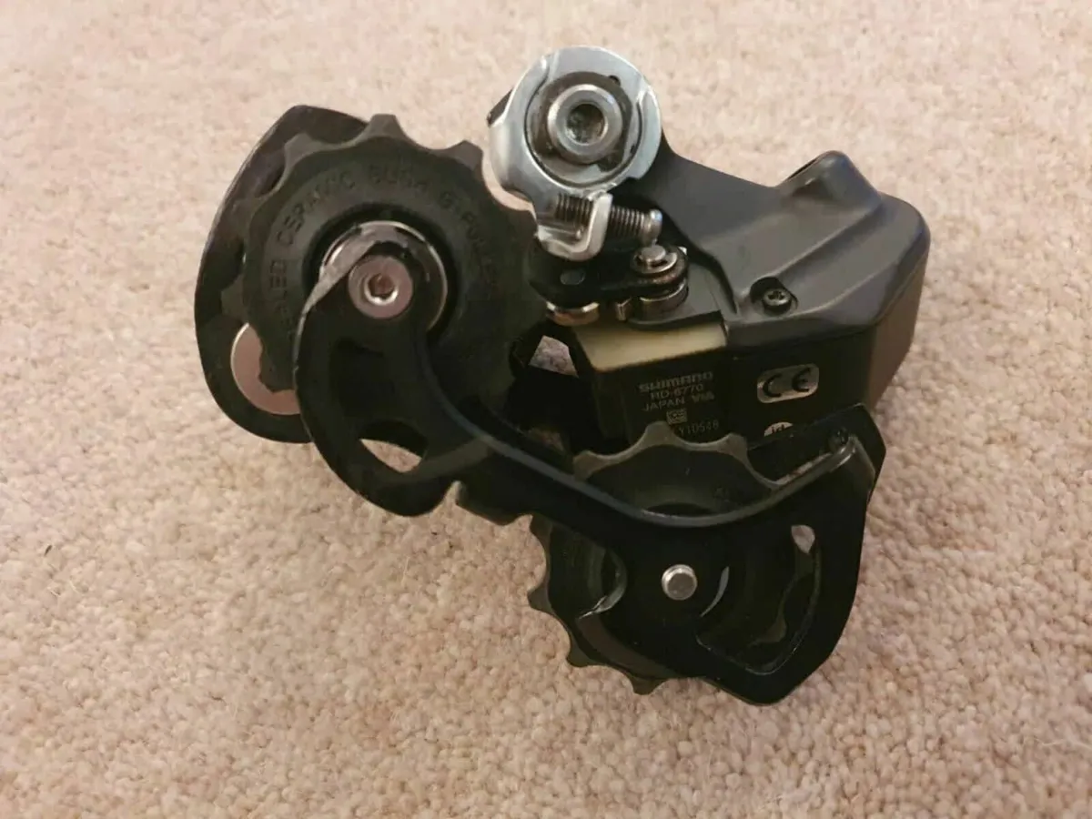 Ultegra 6770 Di2 Mini Groupset - Image 4
