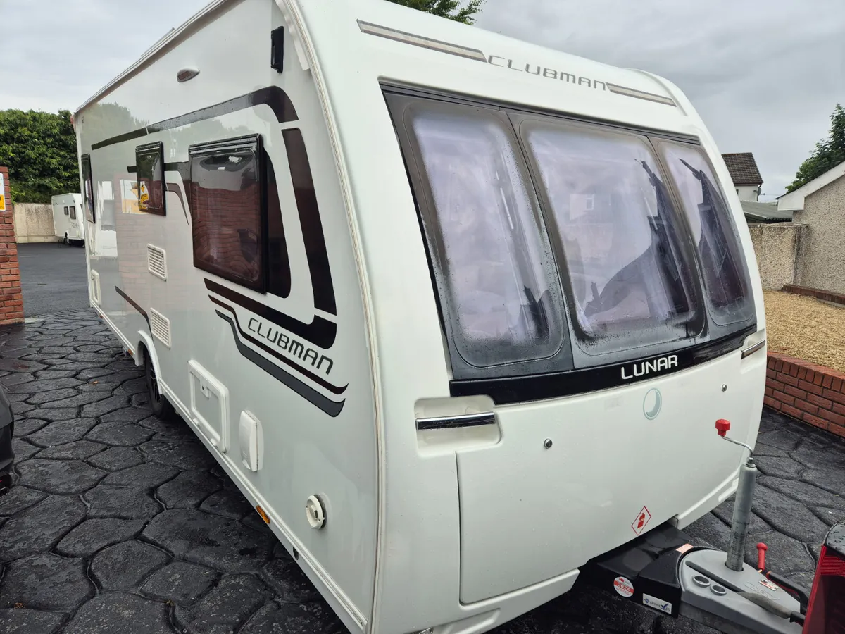 2016 Fixed Bed Lunar  Clubman SE  Motor Movers - Image 2