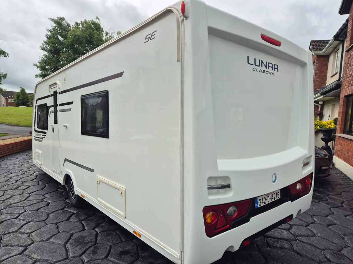 2016 Fixed Bed Lunar  Clubman SE  Motor Movers - Image 4