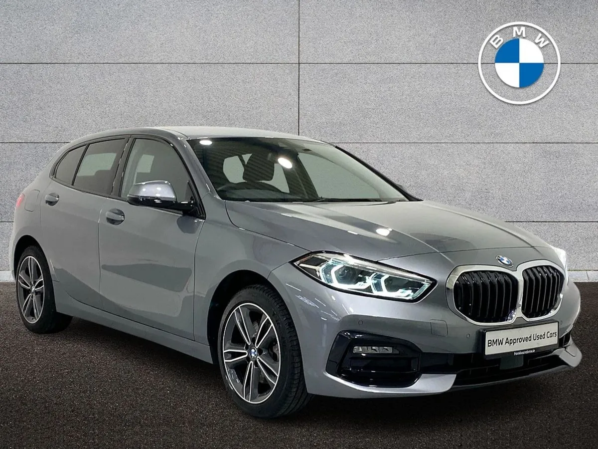 BMW 1 Series 118i Sport - Image 1