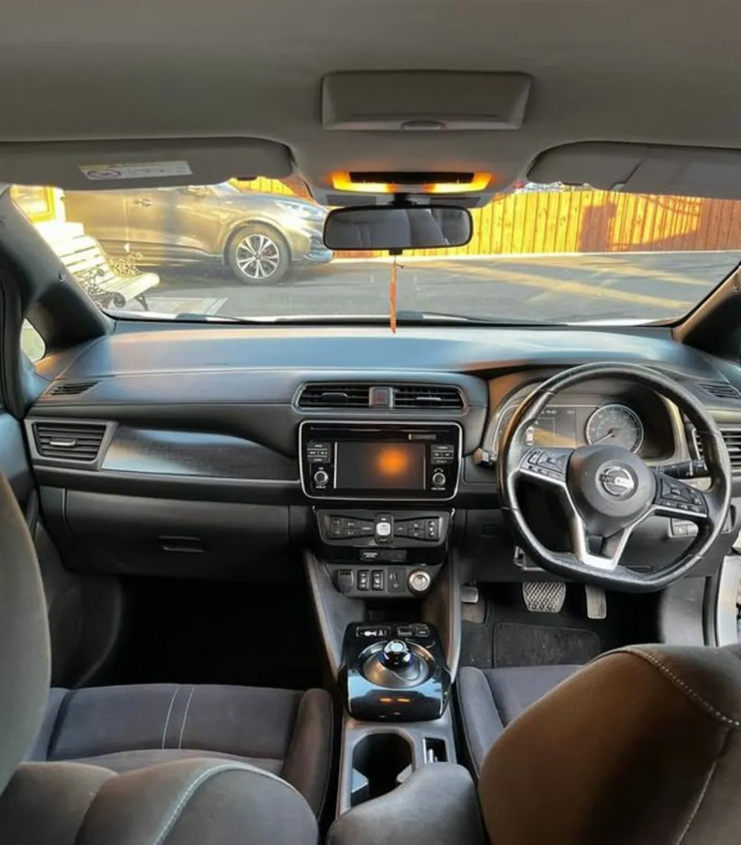 Nissan Leaf 2018 - Image 3