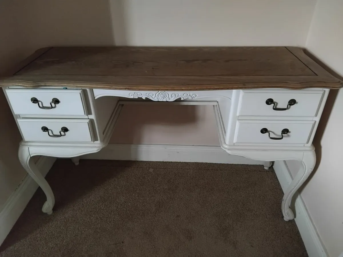 French Inspired Bedroom Set - Image 4