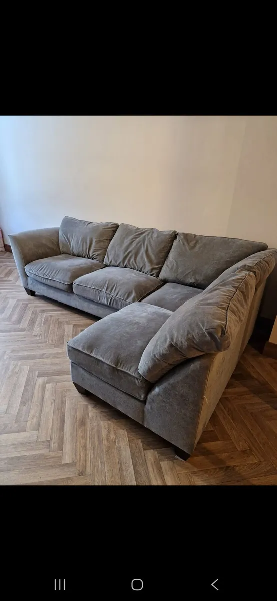 L Shaped Couch - Image 4