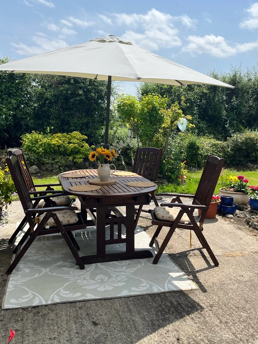 Garden table - Image 2