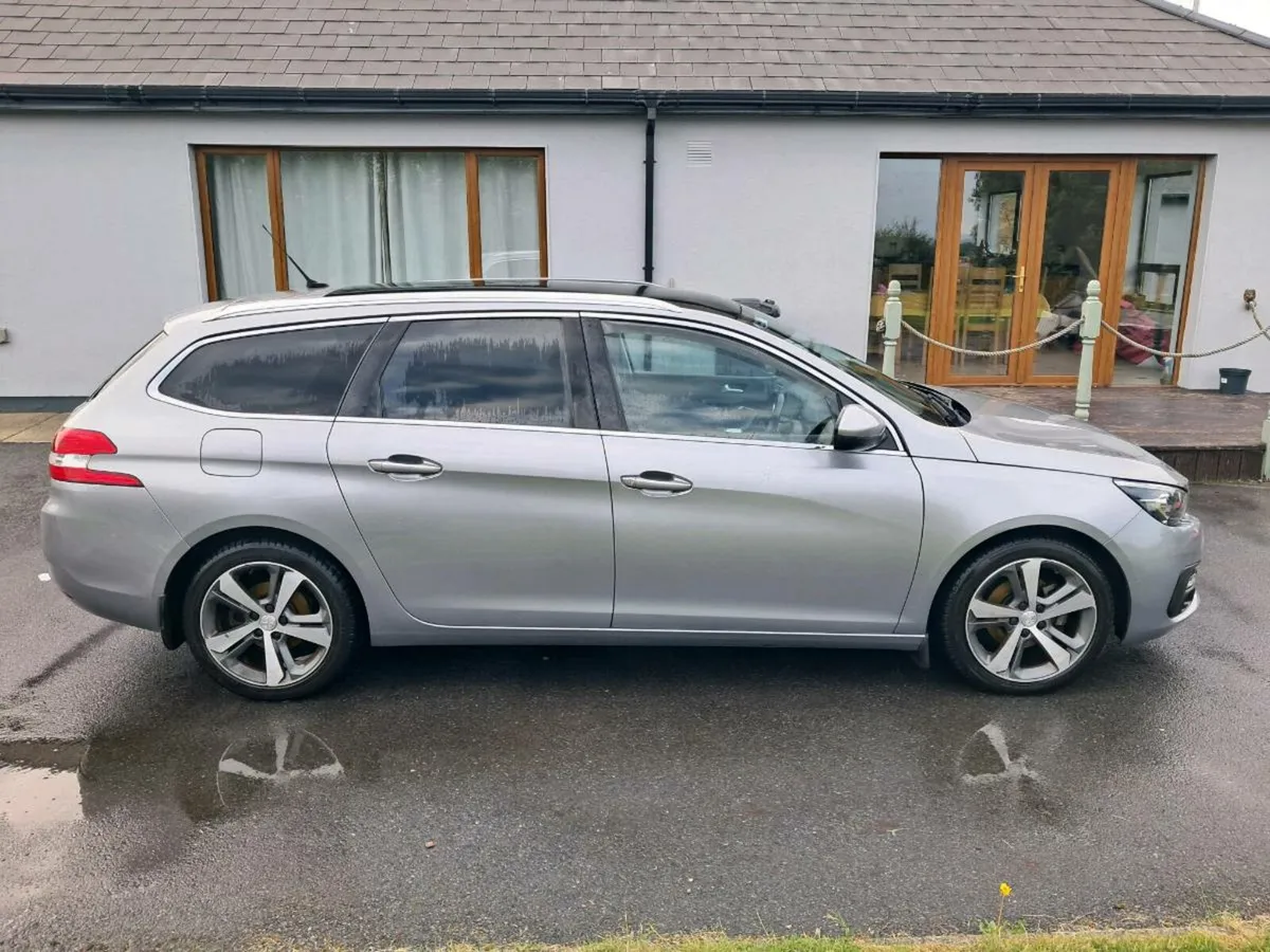 Peugeot 308 Estate - Image 1