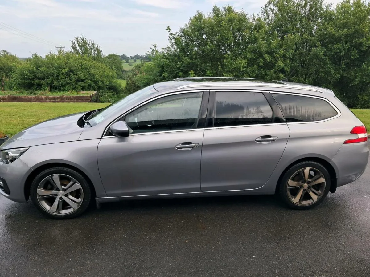 Peugeot 308 Estate - Image 3