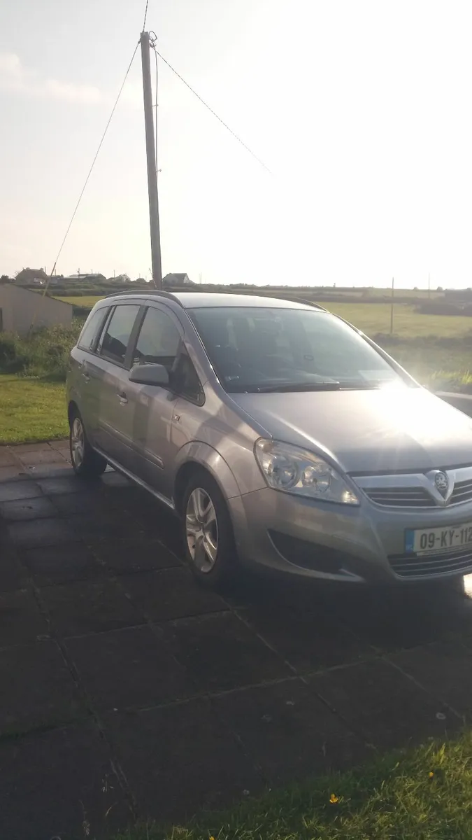 Vauxhall Zafira 2009 - Image 1