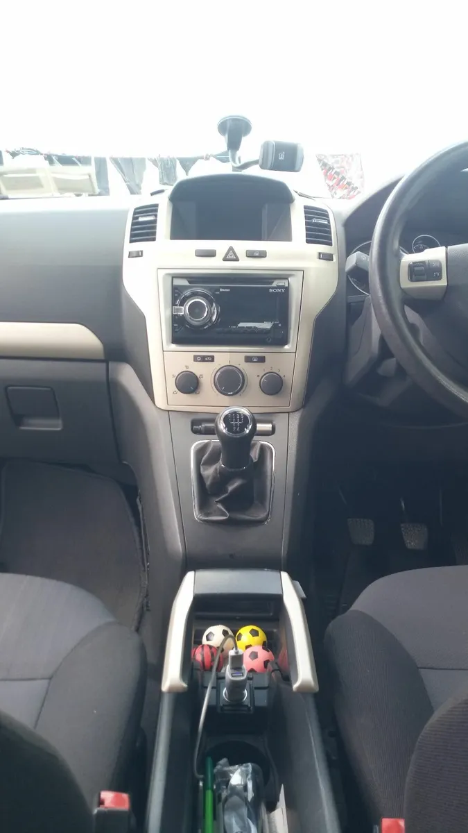 Vauxhall Zafira 2009 - Image 3