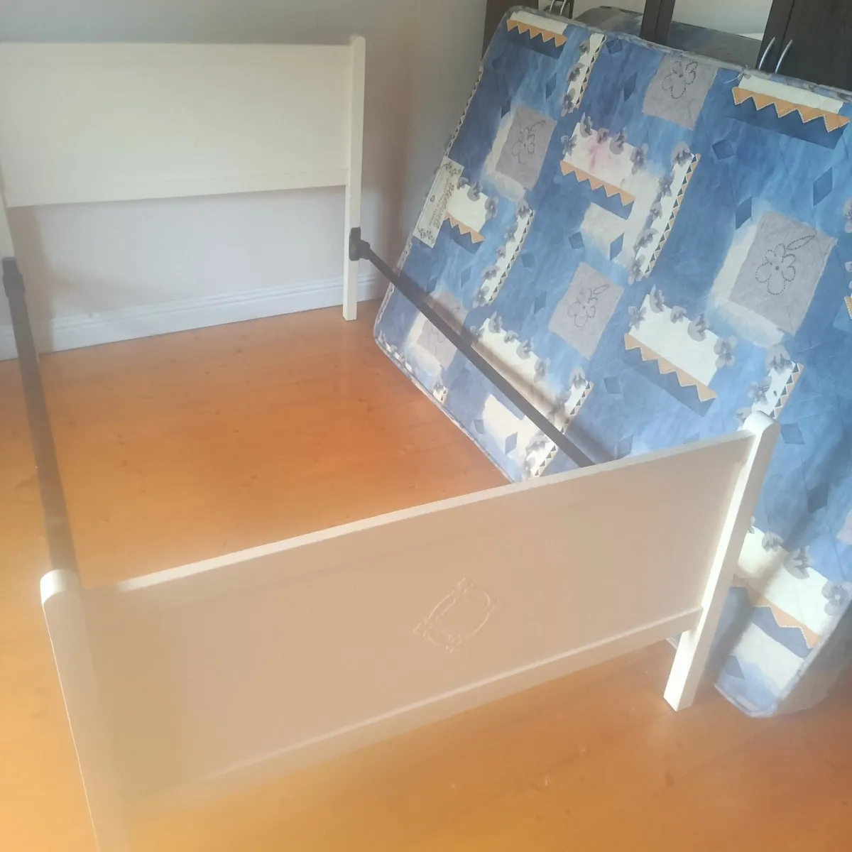 Bed - Image 2