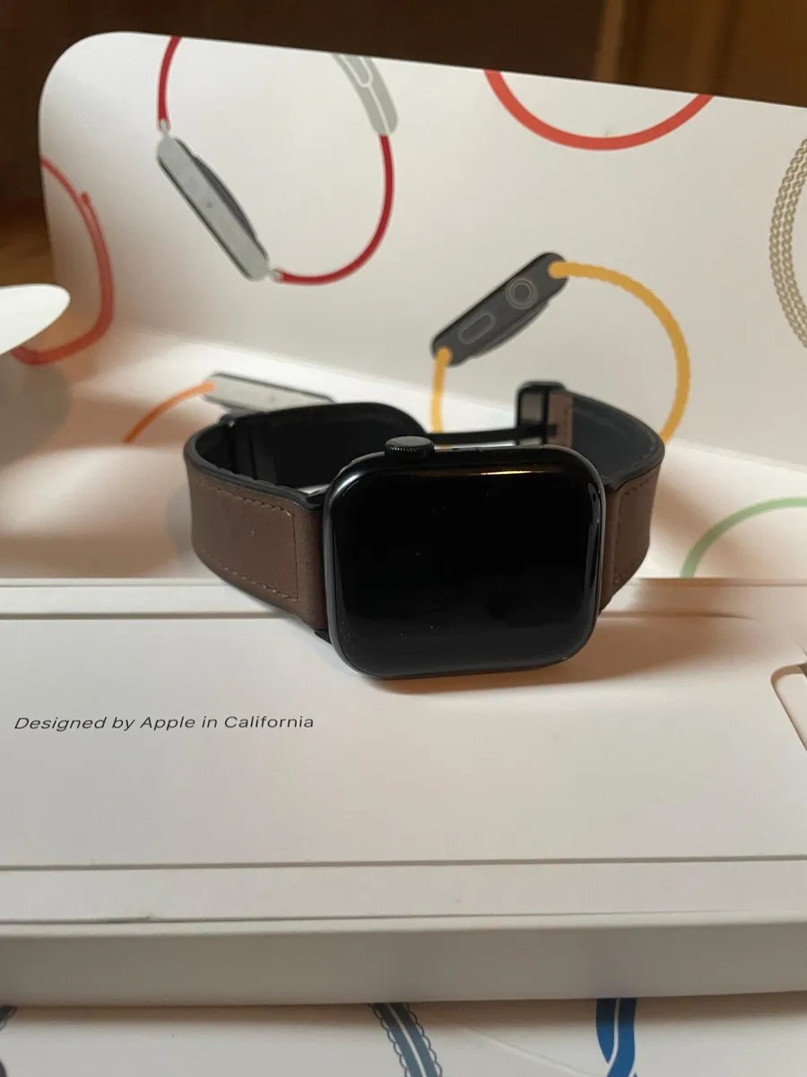 Apple series 7 45MM Gps - Image 4