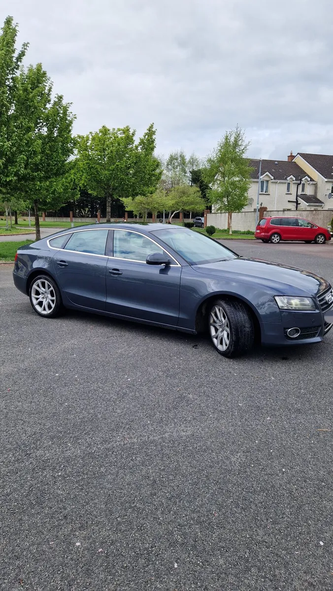 Audi A5 2010 - Image 1
