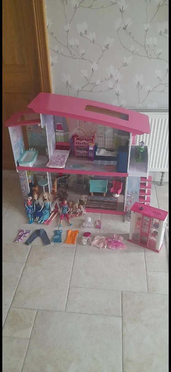 Doll house - Image 3