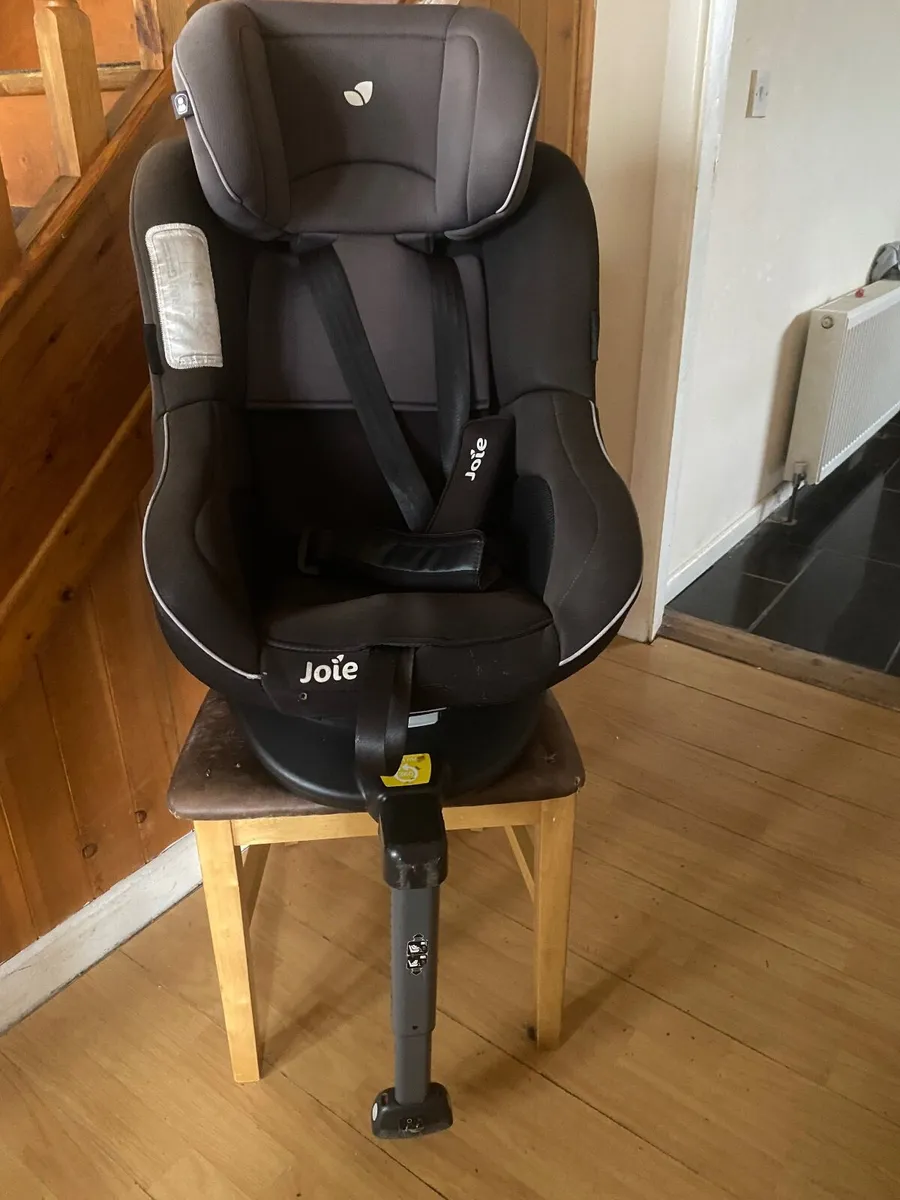 Joie 360 car seat - Image 3