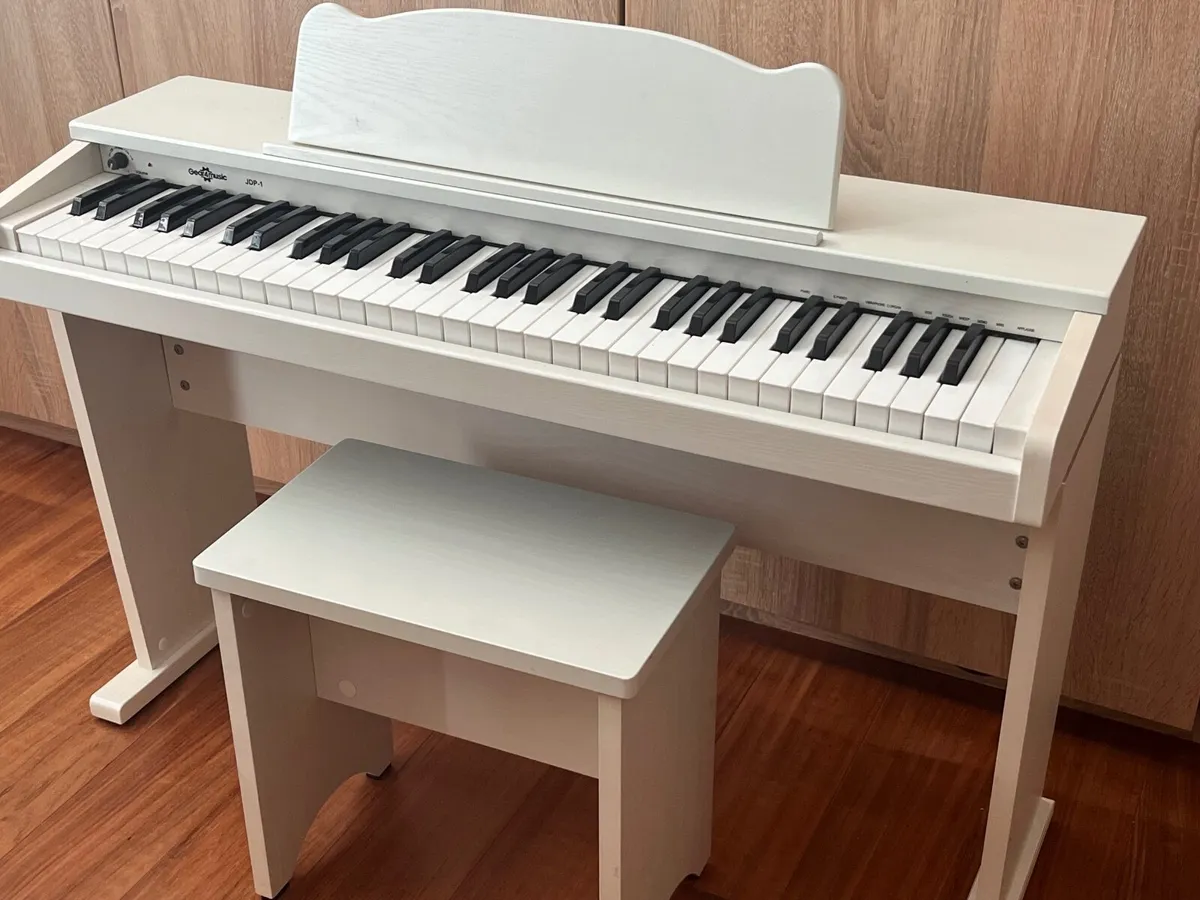 Digital piano for sale - Image 1
