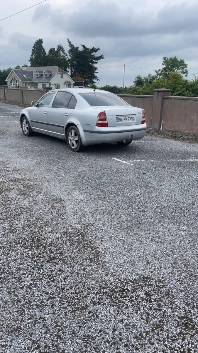 Skoda superb (cheap tax) - Image 4
