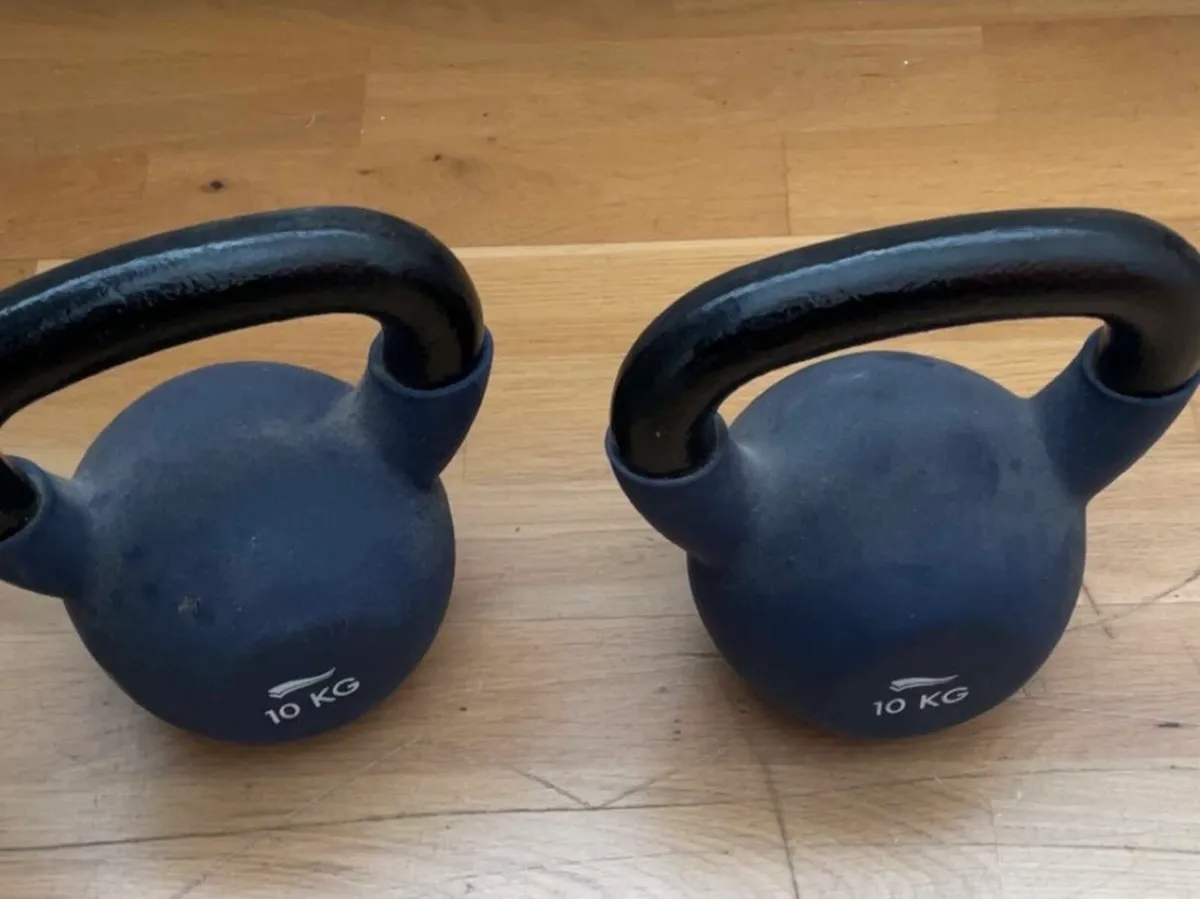 2 X 10KG Kettlebells