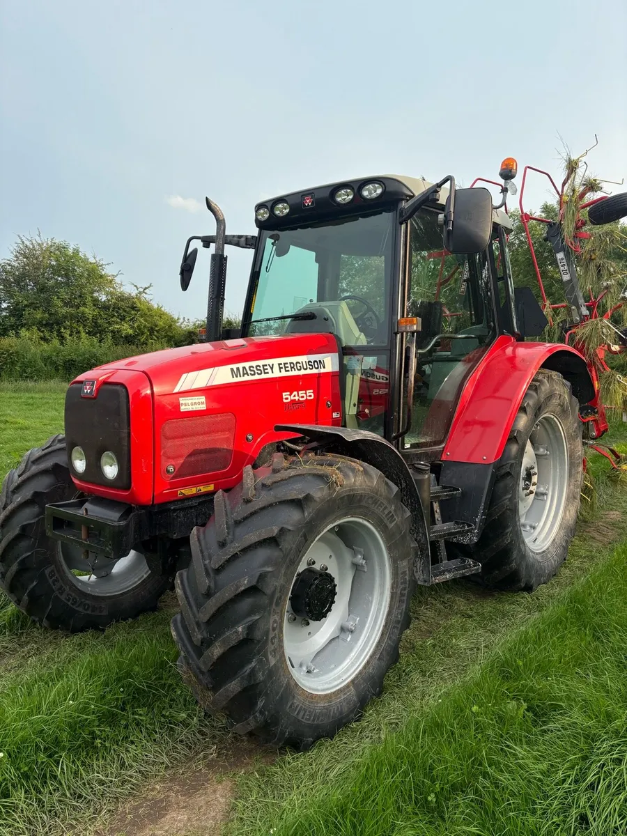 Massey Ferguson 5455 - Image 2
