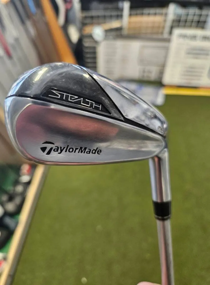 Taylormade Stealth DHY Forged 2 Iron - Image 1