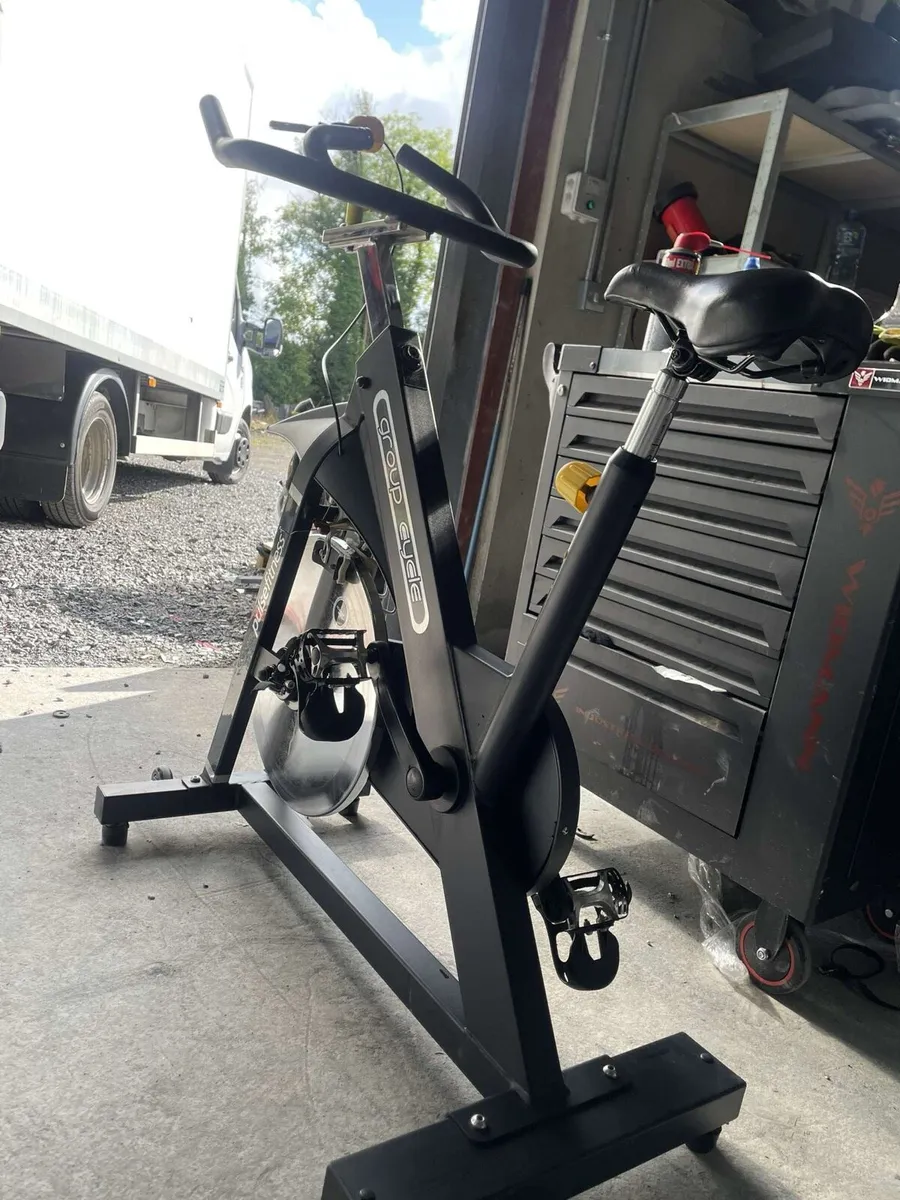 PRO PULSE SPIN BIKES - Image 4