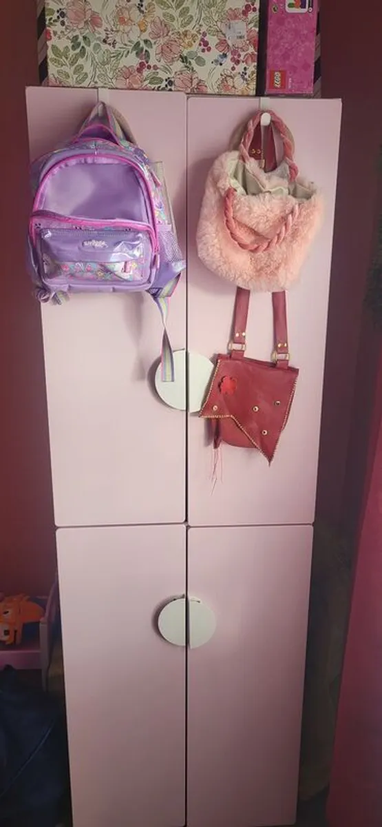 wardrobe - Image 1