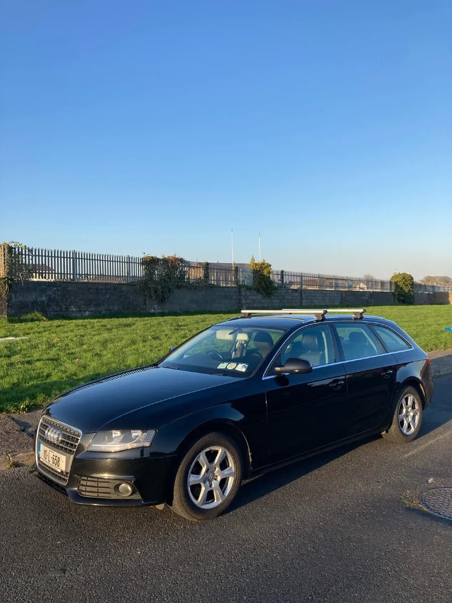 Audi A4 2010 - Image 1