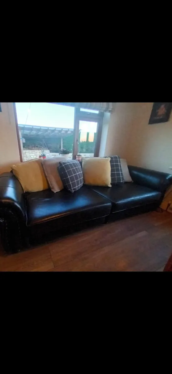 4 seater black leather hand made couch - Image 2