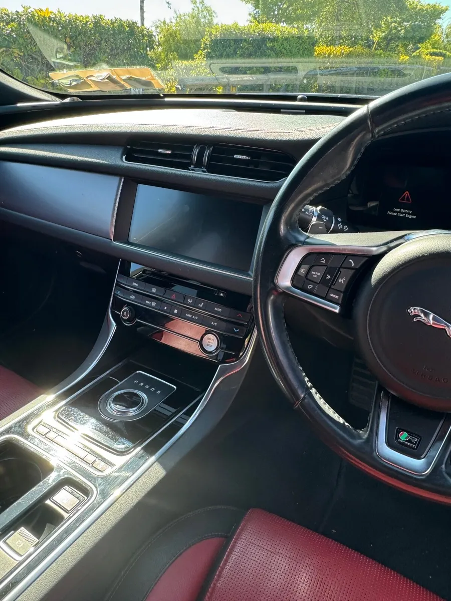 Jaguar XF 2017 - Image 3